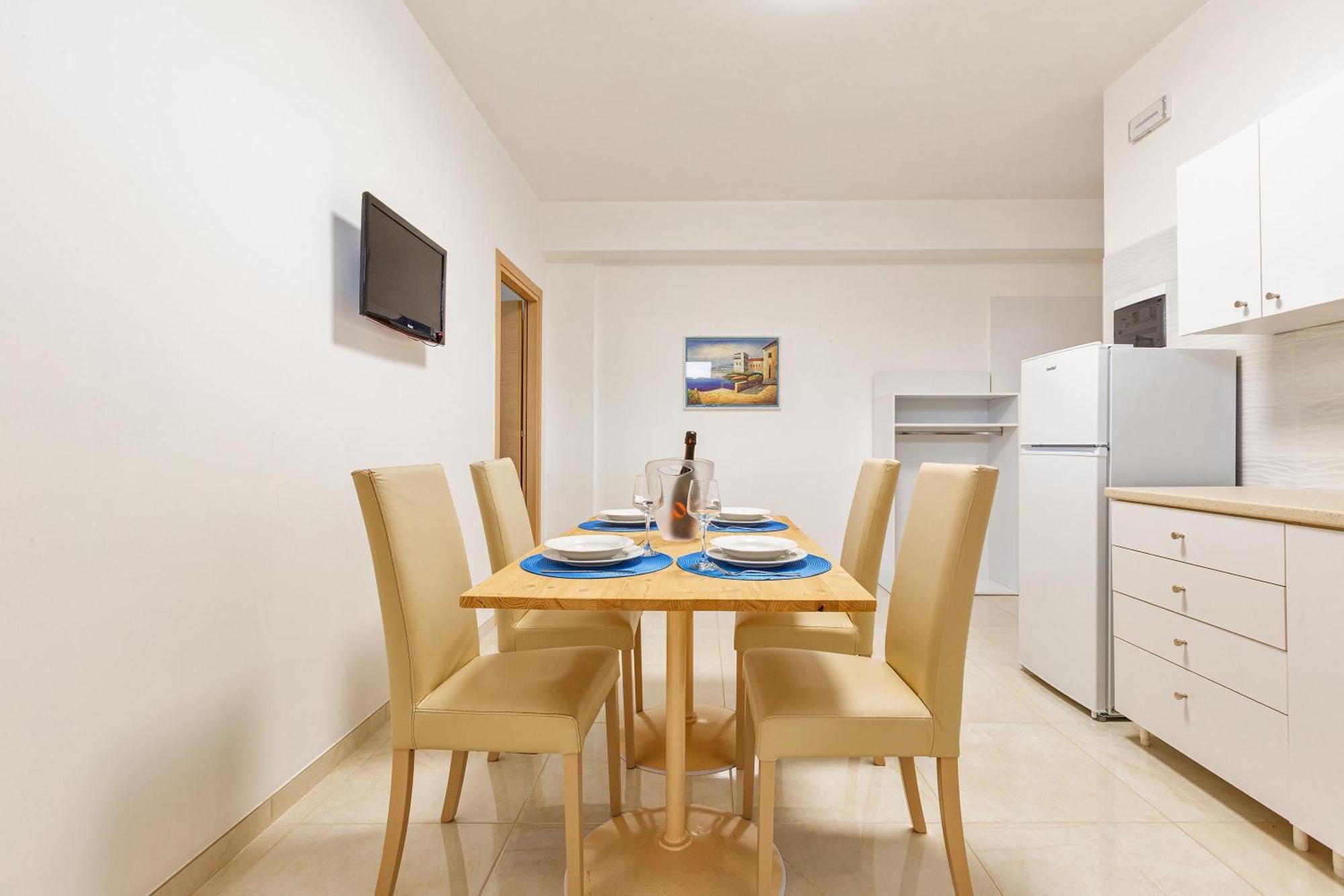 Residence Annahouse By Barbarhouse Porto Cesareo Ruang foto